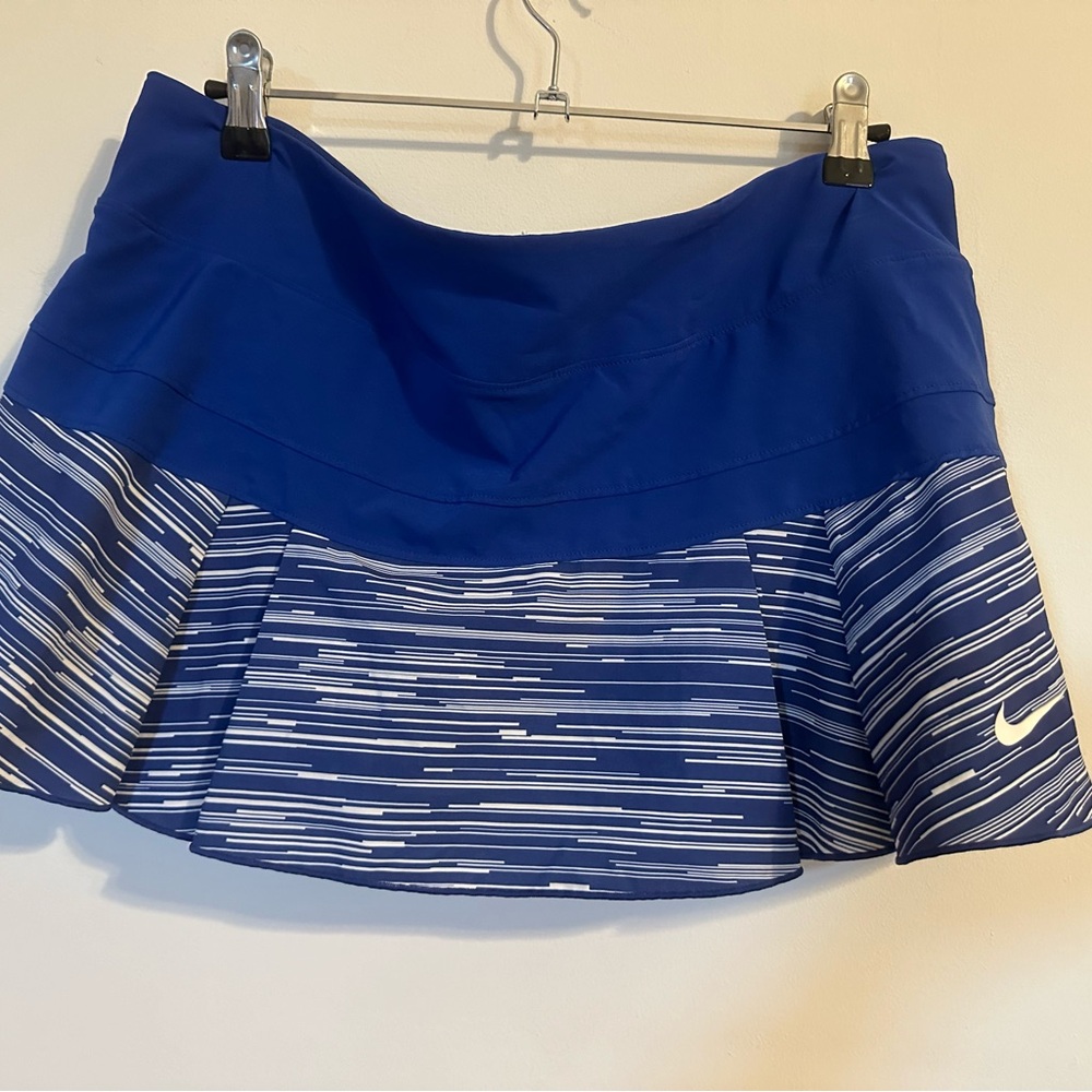 Nike dri-fit athletic skort size L